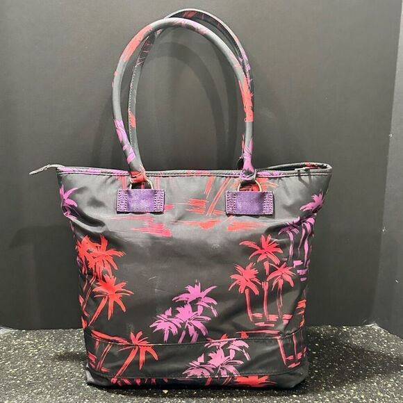 Diesel Palm Tree Vacation Tote - Picture 3 of 8